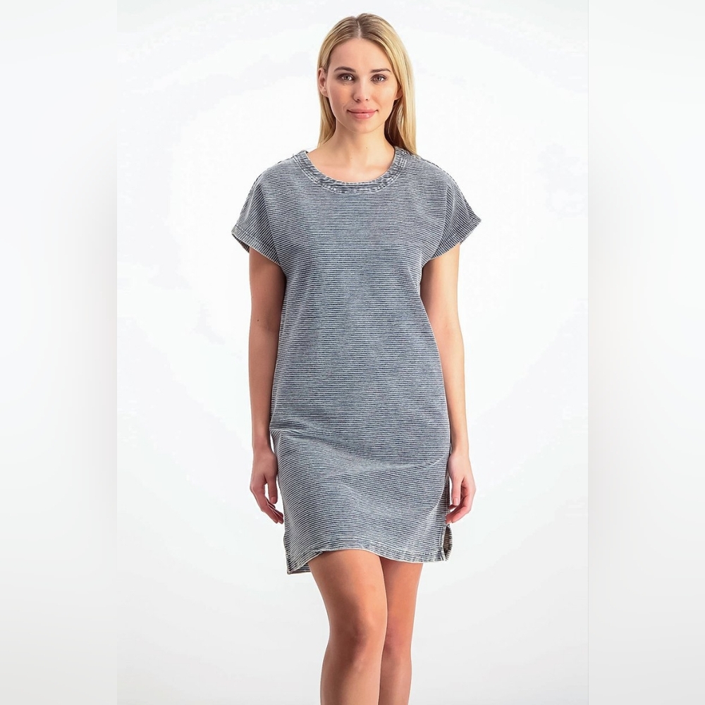 Casual Short Sleeve Grey Stripe Knit Dress